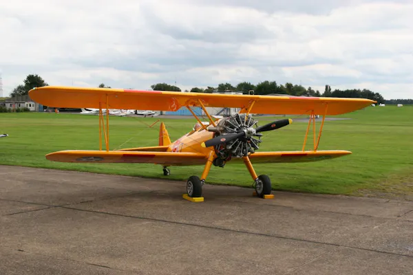 60 min. Doppeldecker Rundflug in einer 450HP Boeing Stearman