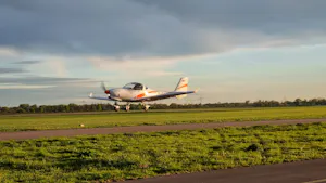 Aquila A210 