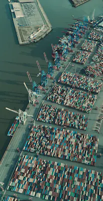 Dinslaken (direkt nördlich des Ruhrgebiets) - Hamburg International und zurück
