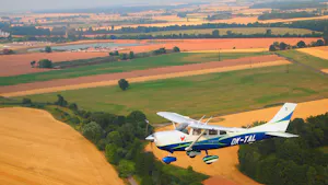 Cessna T206H
