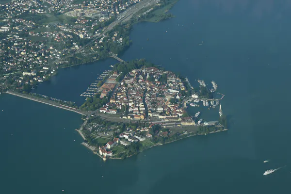 Vier-Länder-Alpenflug via Bodensee, Säntis, Arlberg, Oberstdorf