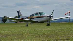 Beechcraft C23 Sundowner 180