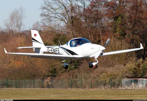 Aquila 211 GX