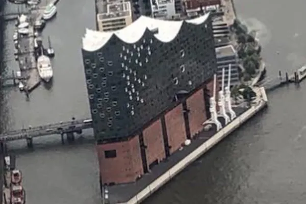 Rundflug über Hamburg