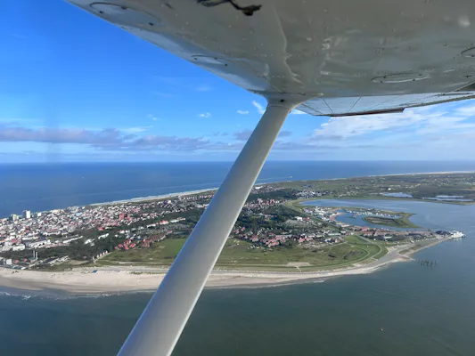 ✈️ Eine Stunde Freiheit – Dein Rundflug nach Wunsch