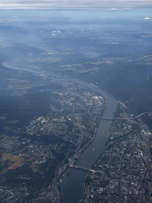 Köln (Umgebung) Beliebiger Streckenflug innerhalb Europa (x2 Engine Flugzeug zur Verfügung)