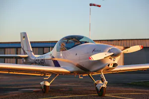 Aquila A210