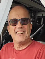 Stefan U.