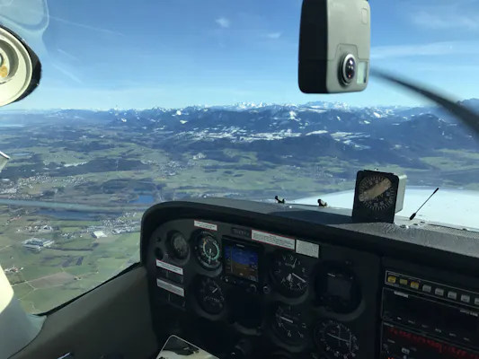 Herrlicher Flug über City München - Bayrische Seen