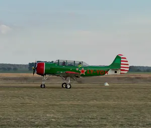 YAK 52
